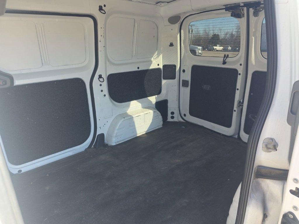 Used 2021 Nissan NV200 S w/ Back Door Glass Package image 16