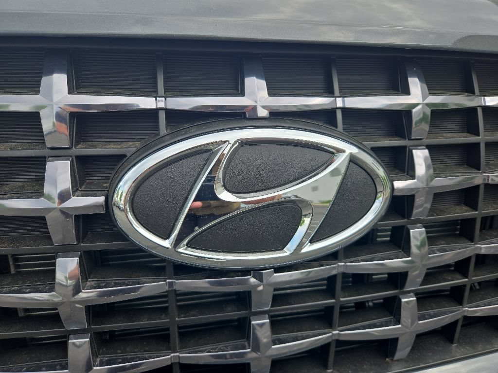 New 2026 Hyundai Venue SEL FWD image 18