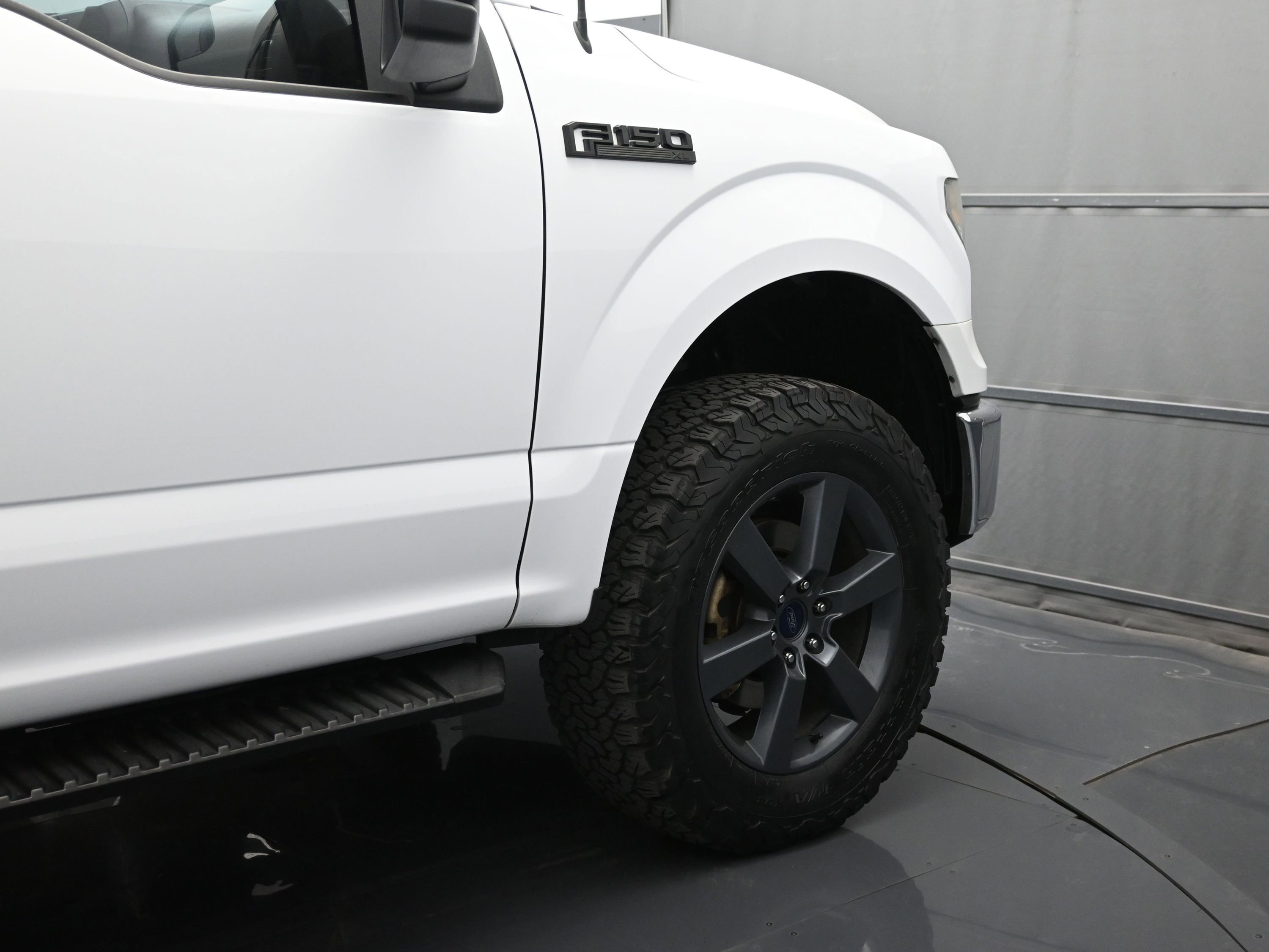 Used 2015 Ford F150 XL w/ Equipment Group 101A Mid AWD/4WD image 45