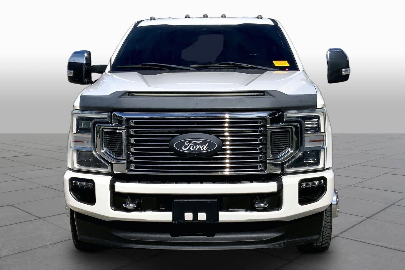 Used 2022 Ford F350 Platinum w/ FX4 Off-Road Package AWD/4WD image 4