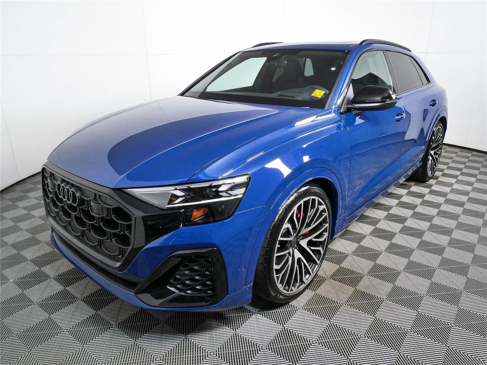 New 2026 Audi SQ8 Prestige AWD/4WD image 34