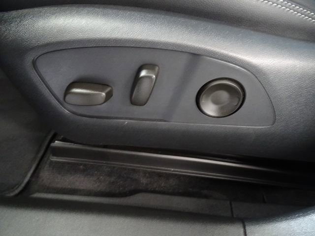 Used 2024 Chevrolet Blazer EV LT image 3