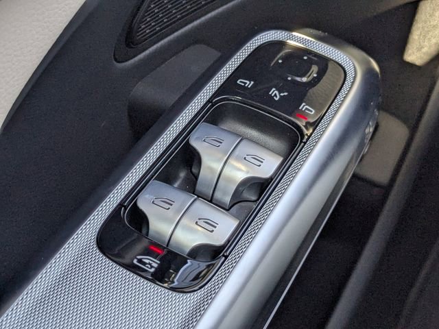 Used 2025 Mercedes-Benz E 350 Sedan image 25