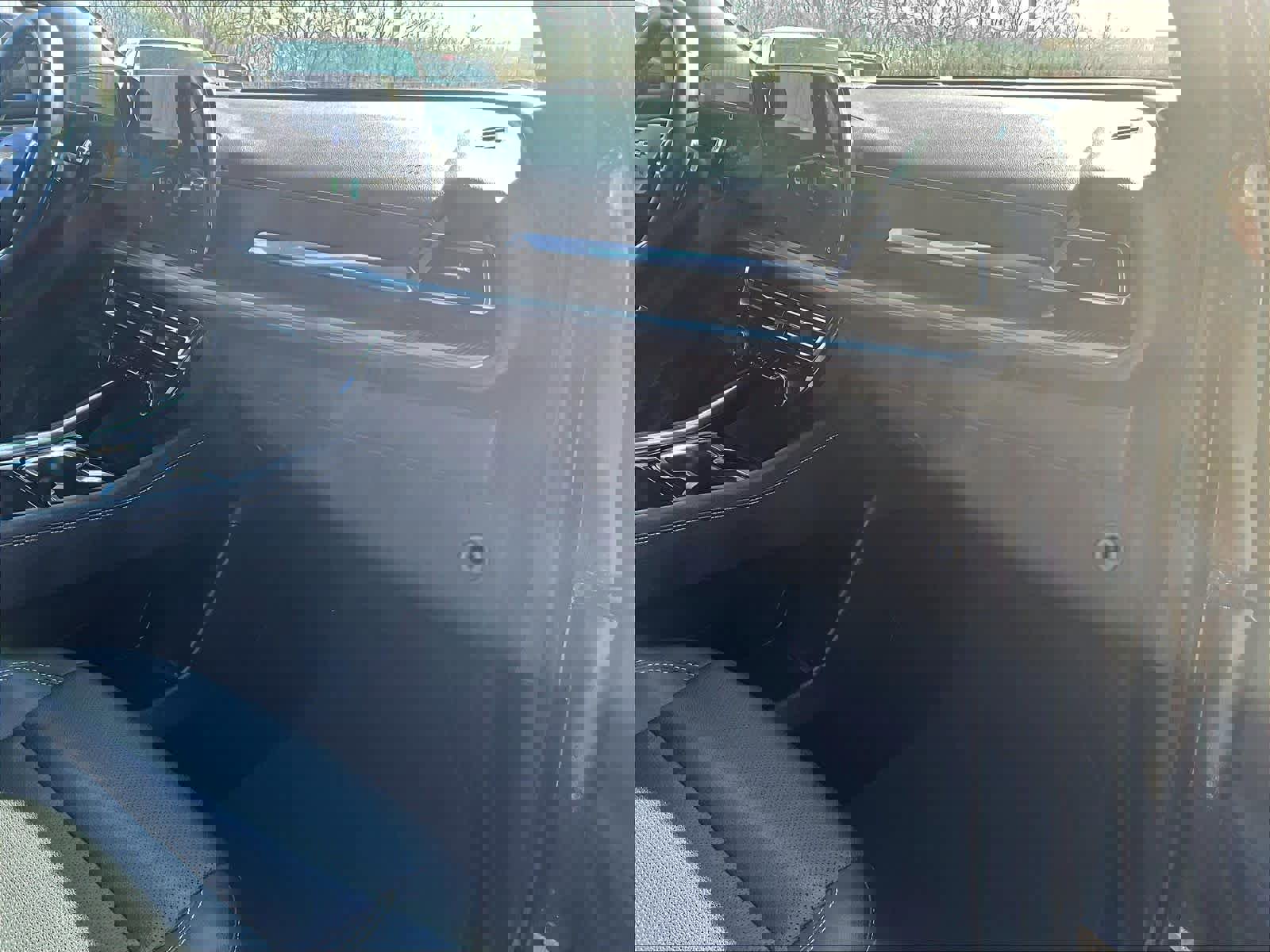 Used 2025 Chevrolet Traverse LT image 13