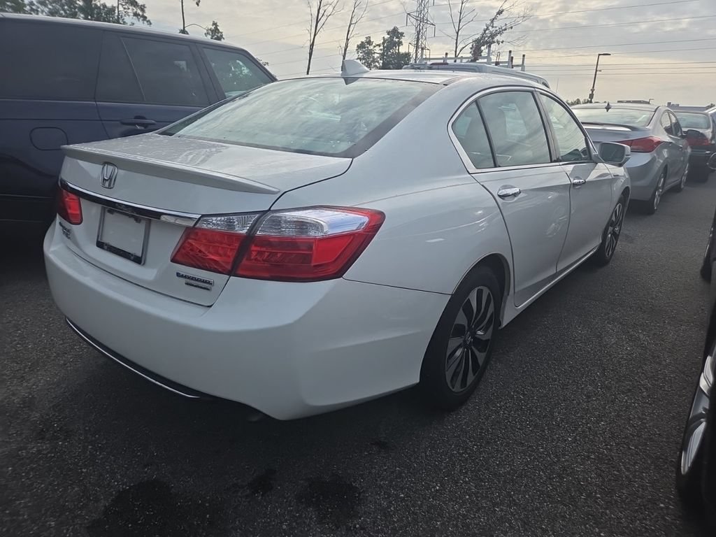 Used 2015 Honda Accord Touring image 5