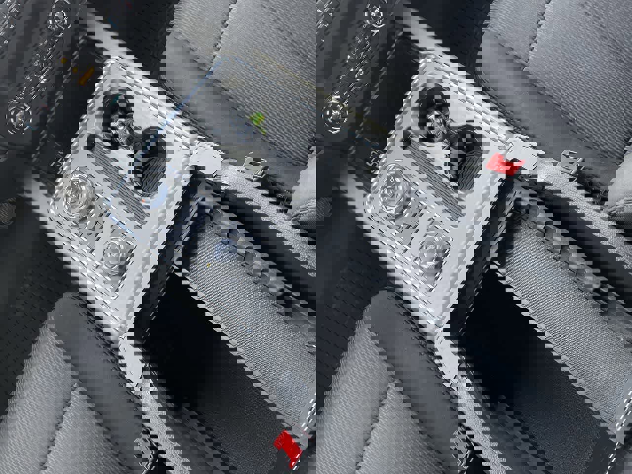 Used 2019 Ford Expedition XLT image 23