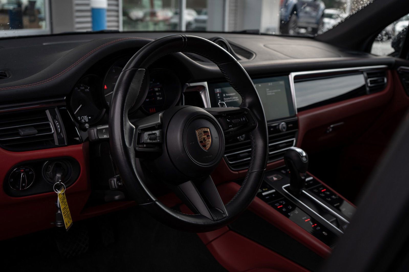 Used 2022 Porsche Macan S w/ Premium Package Plus image 27