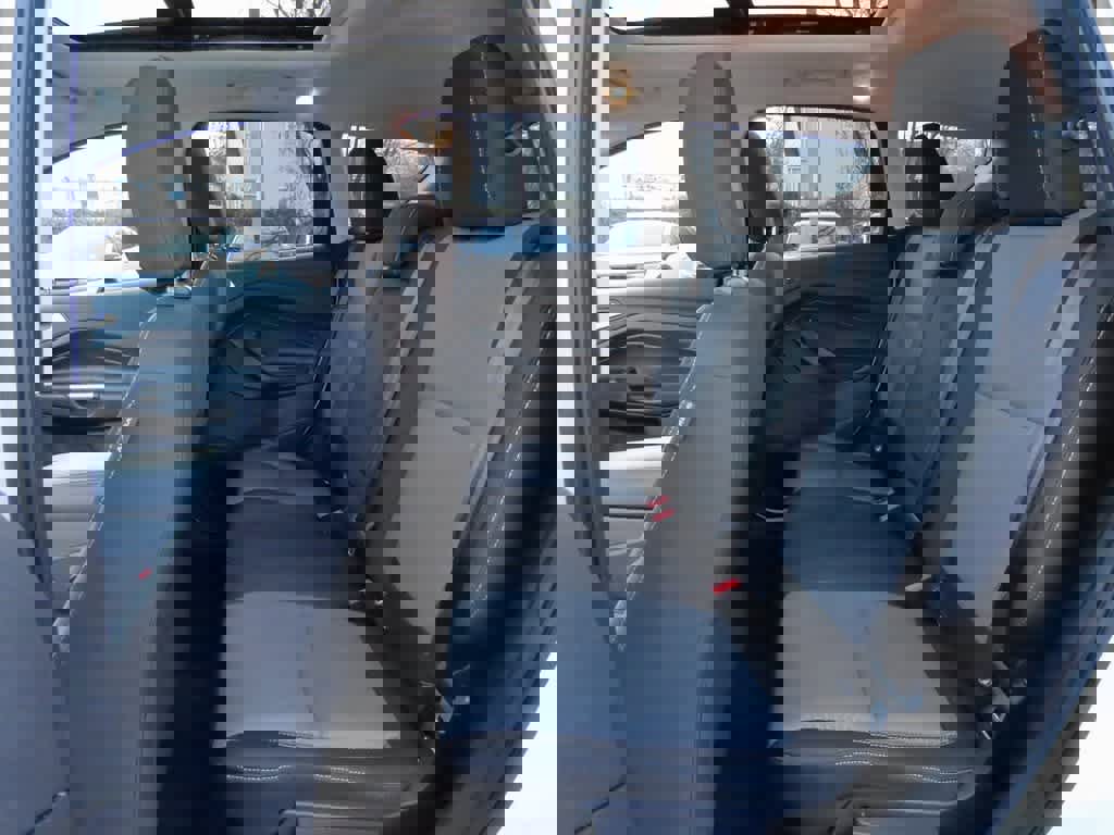 Used 2018 Ford Escape SE image 14