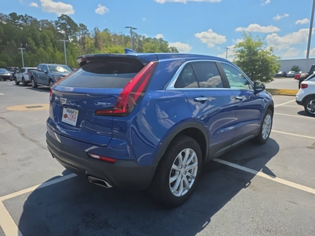 Used 2021 Cadillac XT4 Luxury w/ Cold Weather Package AWD/4WD image 6