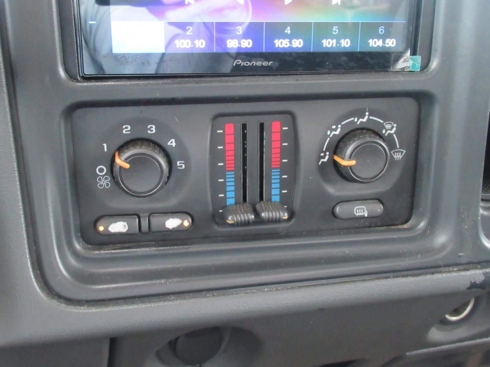 Used 2007 Chevrolet Silverado 1500 LS w/ Chrome Exterior Package RWD image 25
