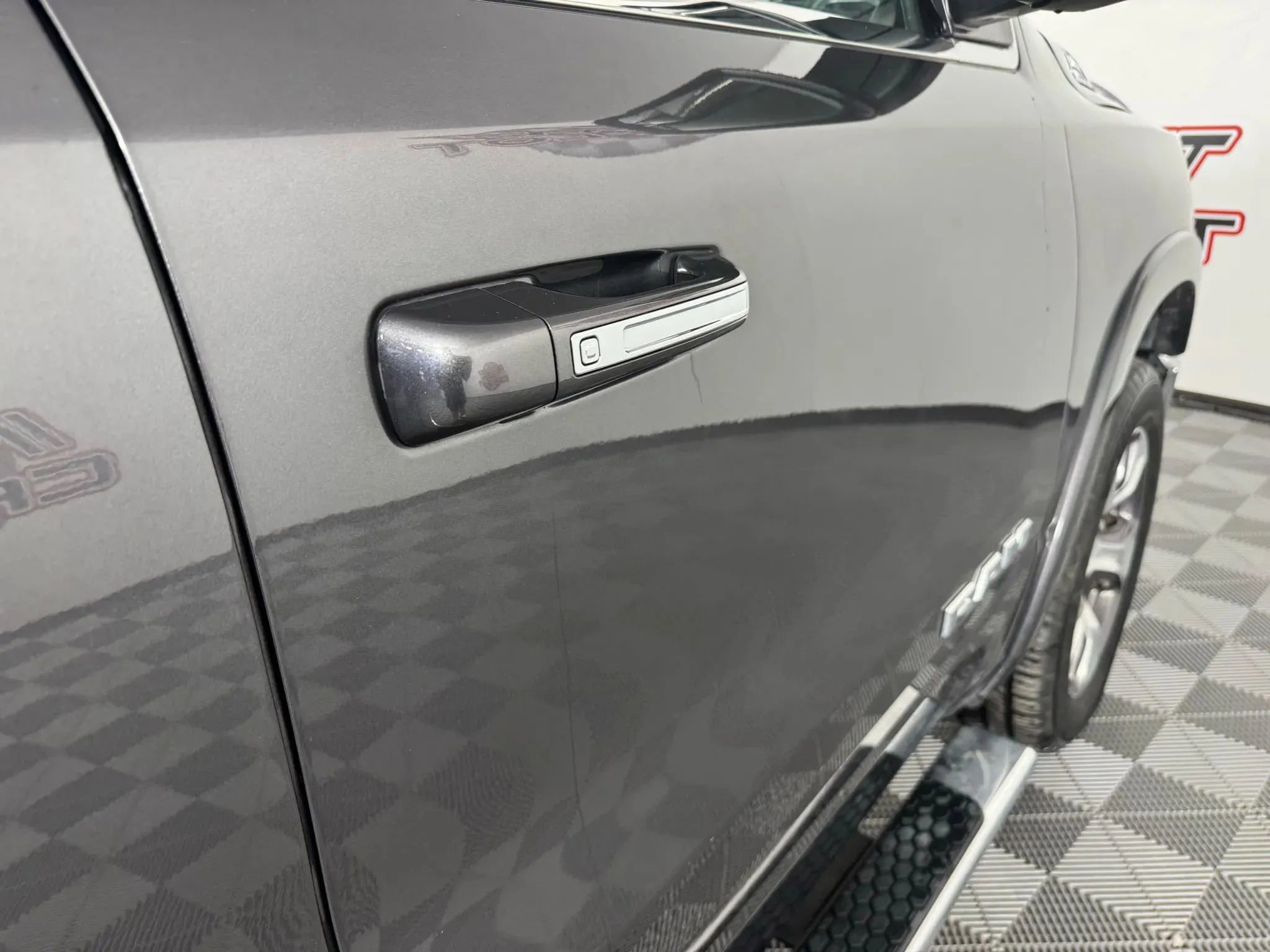 Used 2020 RAM 1500 Laramie image 30