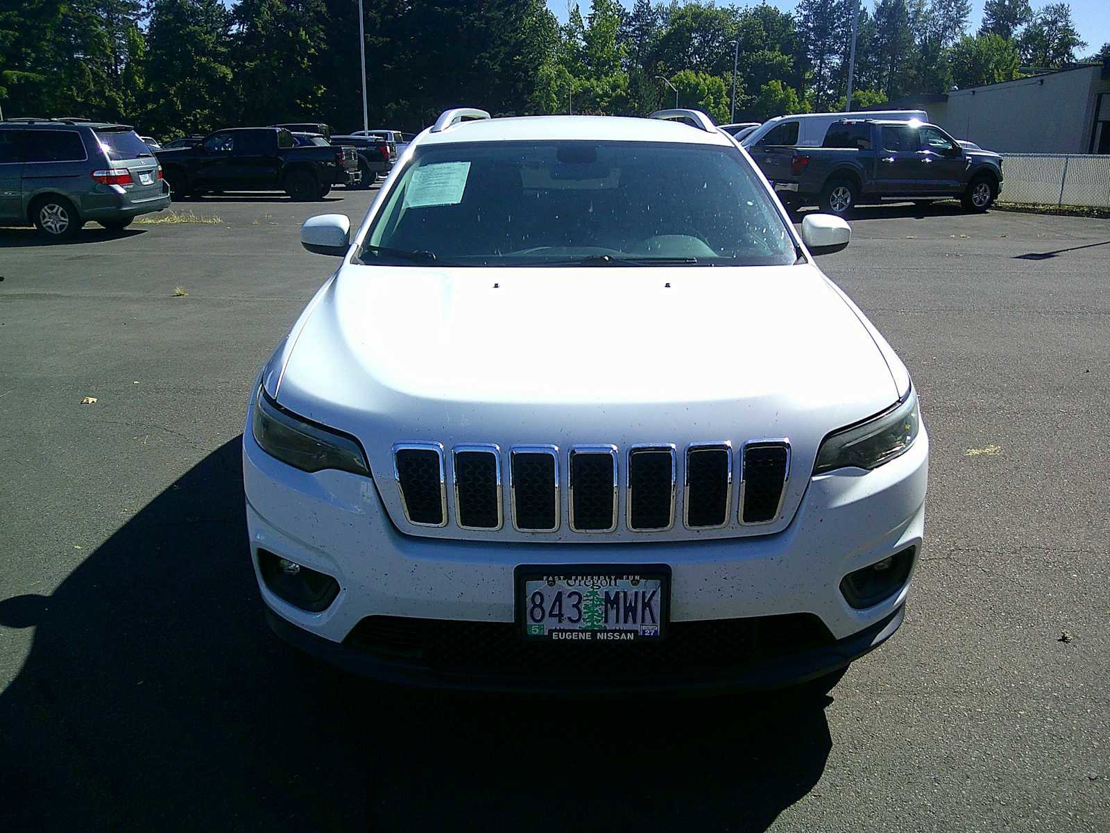 Used 2019 Jeep Cherokee Latitude w/ Popular Appearance Group FWD image 8