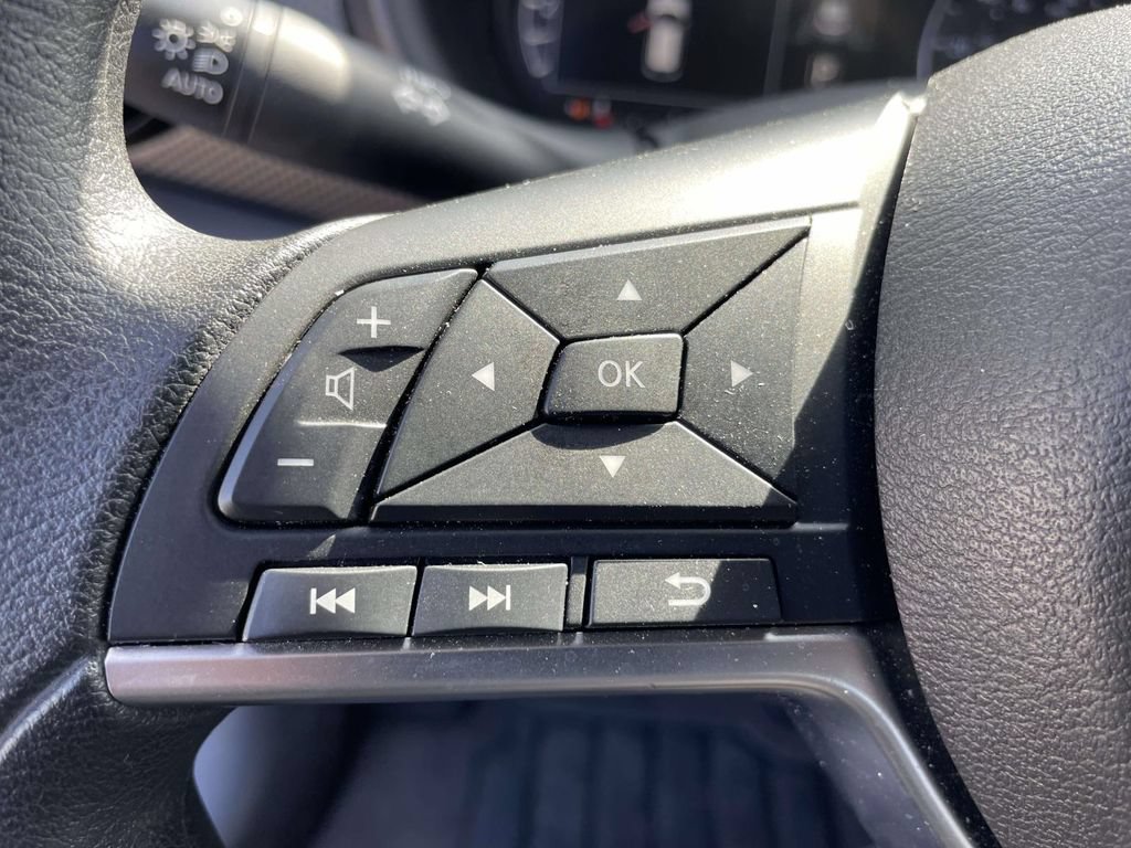 Used 2023 Nissan Kicks SV FWD image 20