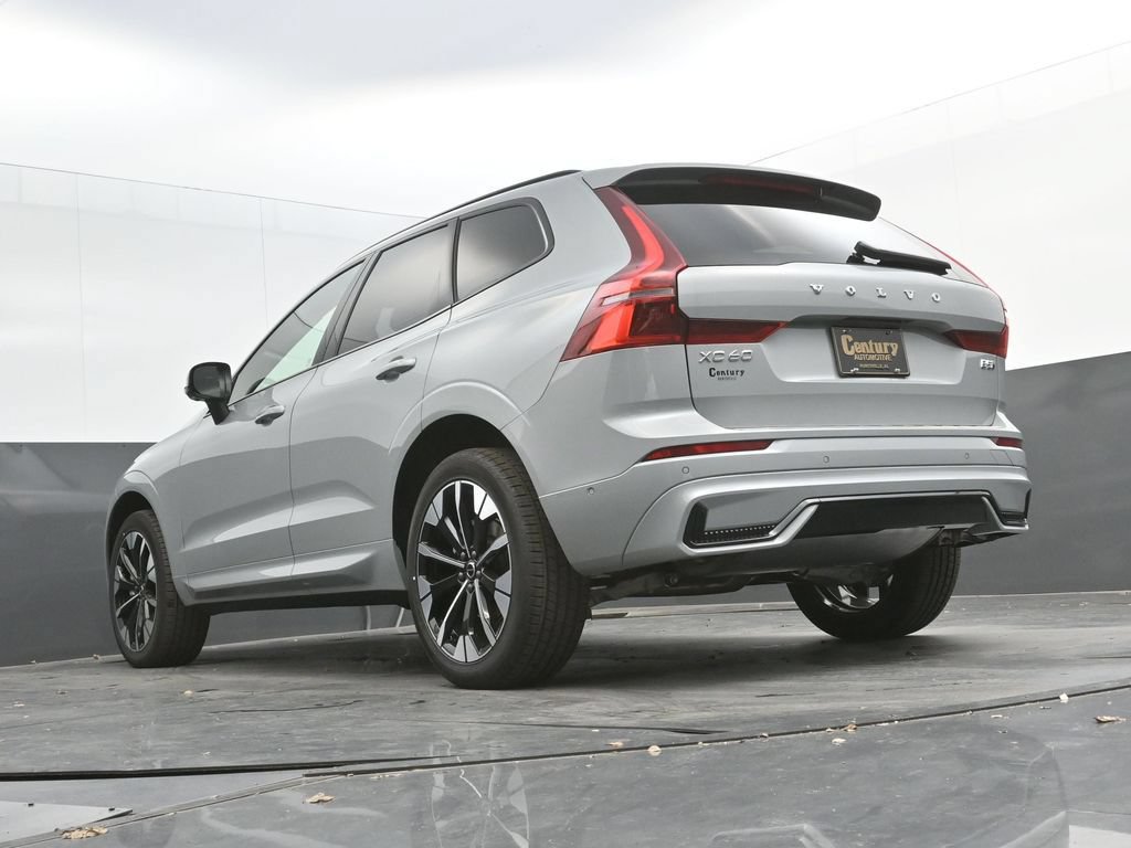 New 2026 Volvo XC60 B5 Plus w/ Protection Package Premier AWD/4WD image 39