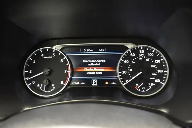 Used 2024 Nissan Sentra SV FWD image 26