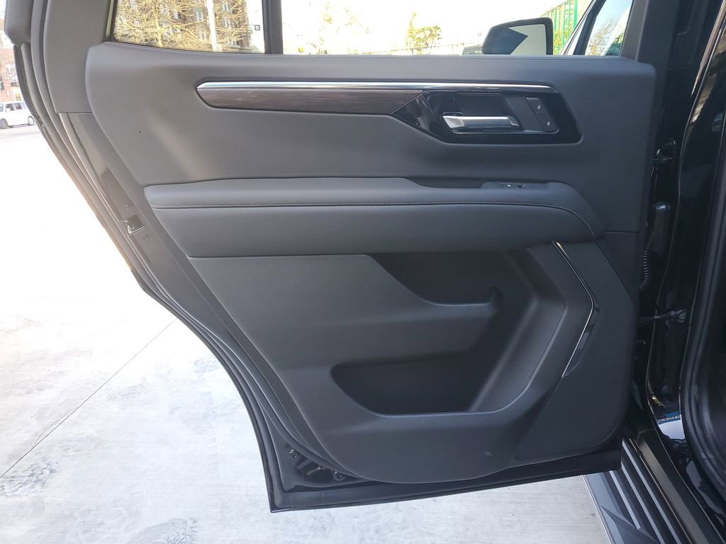 New 2026 Chevrolet Tahoe LS image 15