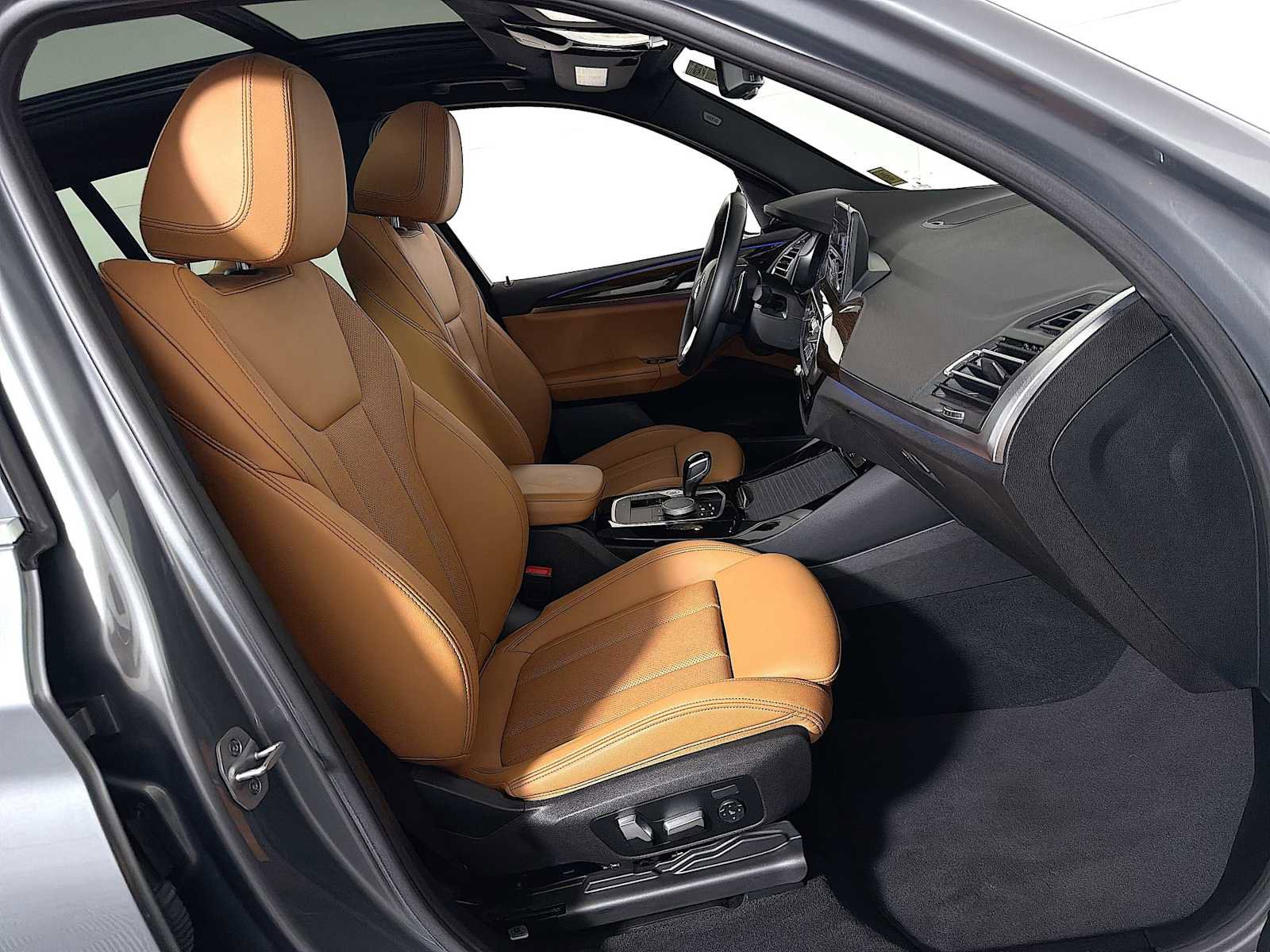 Certified 2024 BMW X3 xDrive30i w/ Premium Package image 25