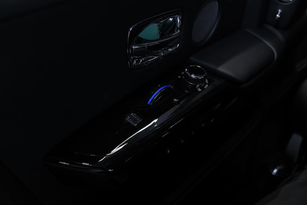 Used 2026 Rolls-Royce Phantom Sedan image 39