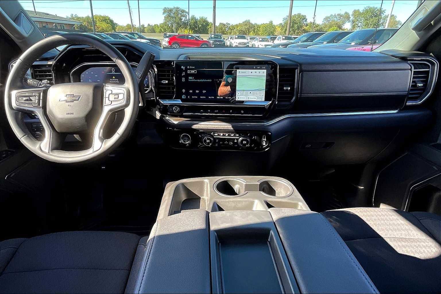 Used 2023 Chevrolet Silverado 1500 RST image 18
