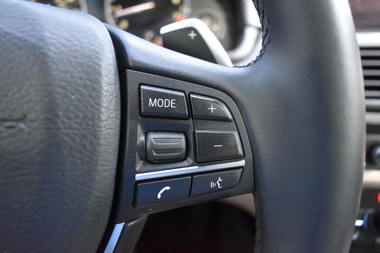 Used 2015 BMW 550i Sedan RWD image 16