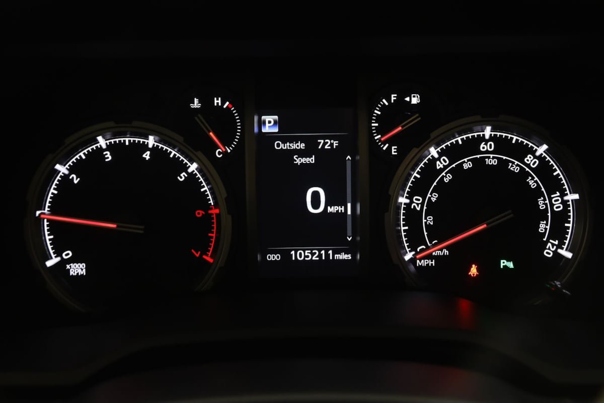 Used 2023 Toyota 4Runner Limited AWD/4WD image 17
