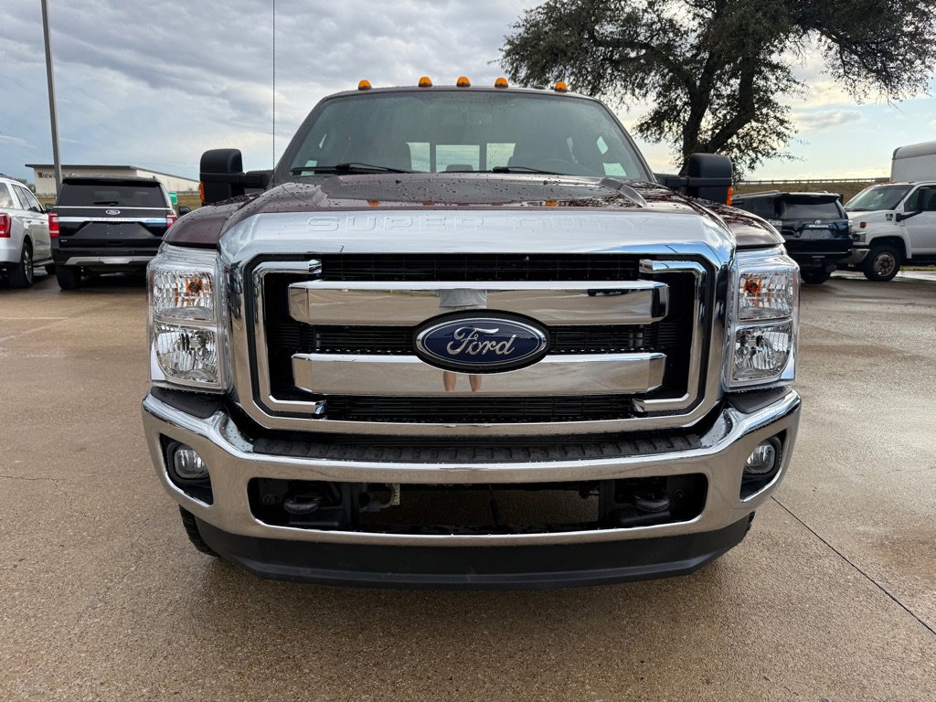 Used 2012 Ford F350 Lariat image 2