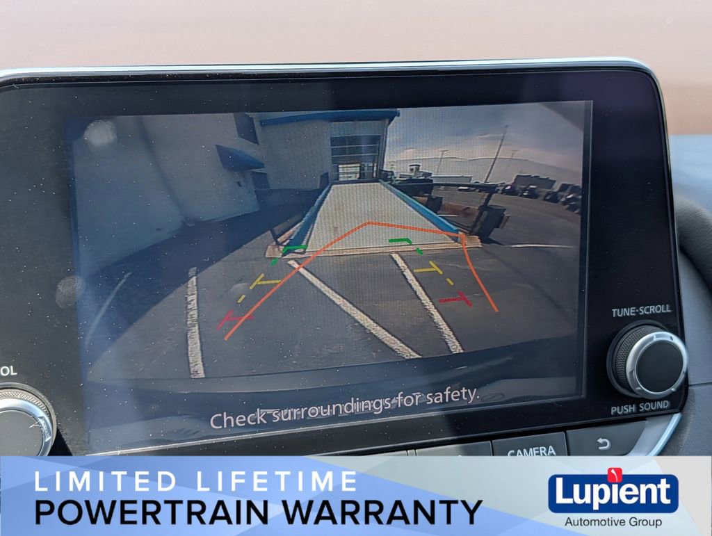 Used 2022 Nissan Rogue S AWD/4WD image 27