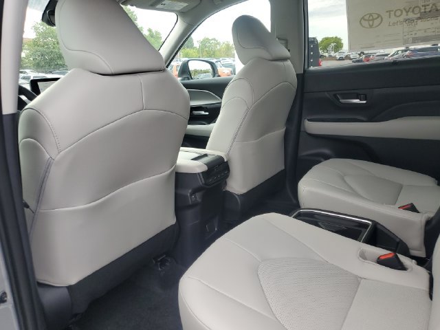 New 2026 Toyota Grand Highlander AWD image 10