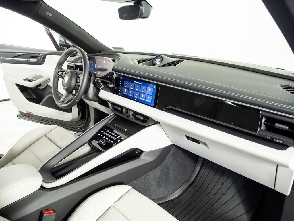 New 2026 Porsche Macan 4 Electric AWD/4WD image 25