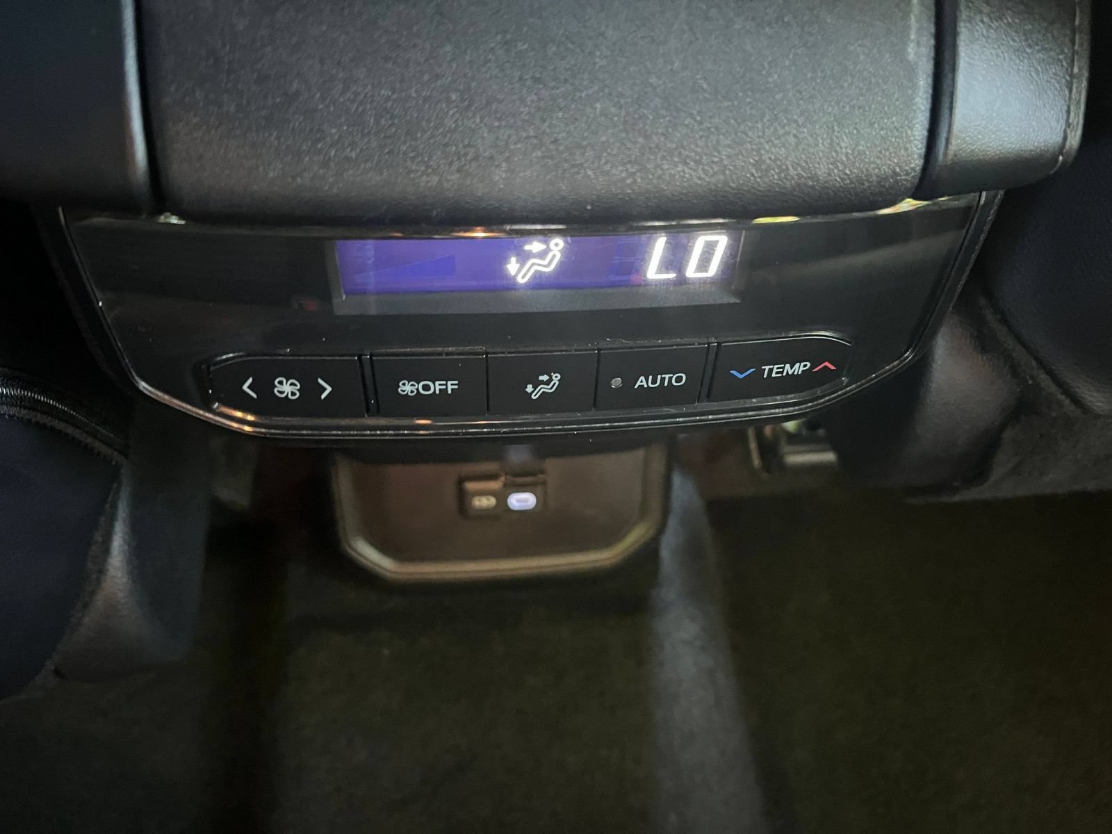 Used 2025 Toyota Highlander XSE AWD/4WD image 24
