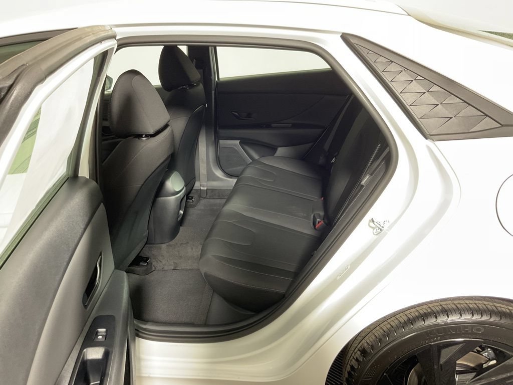 New 2026 Hyundai Elantra Sport FWD image 31