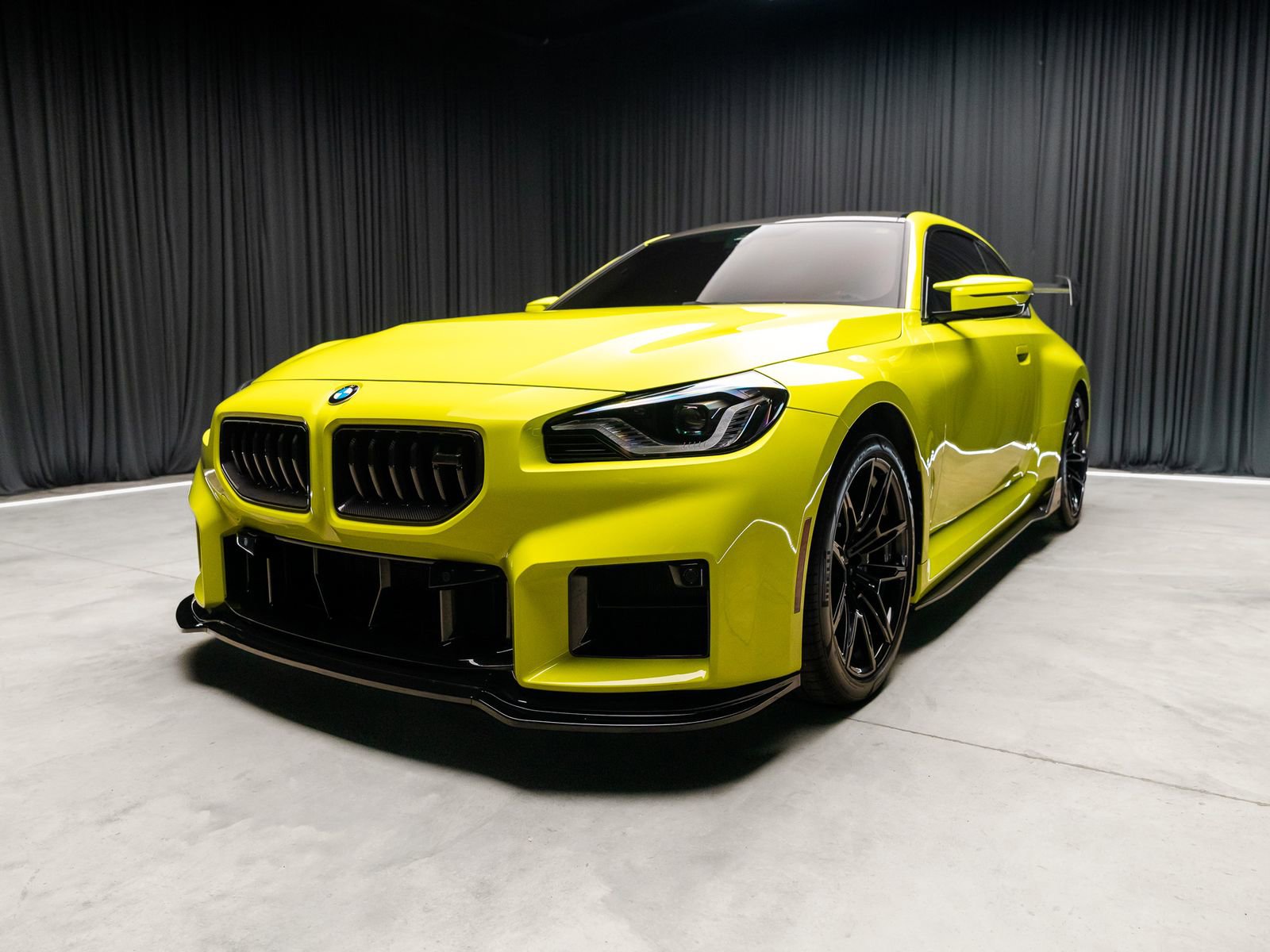 Used 2025 BMW M2 w/ Lighting Package image 26