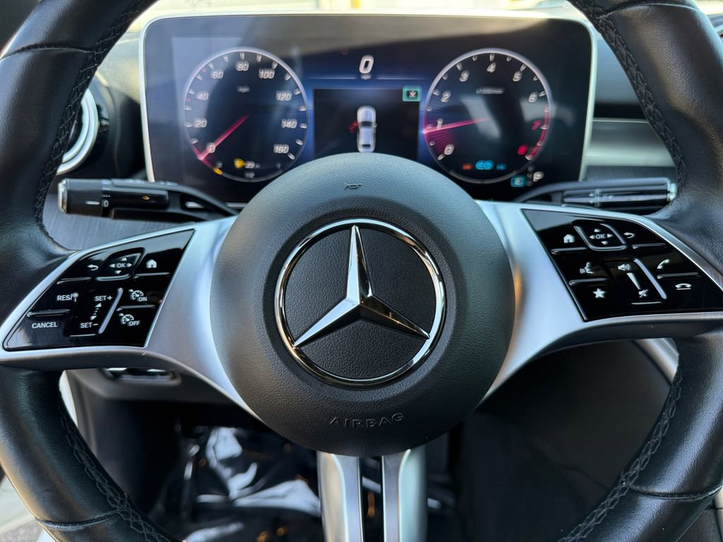 Used 2022 Mercedes-Benz C 300 4MATIC Sedan w/ Exclusive Trim Package image 18