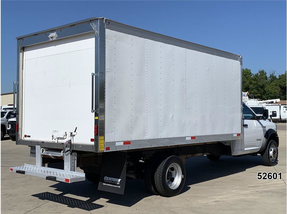 Used 2022 RAM 4500 Tradesman RWD image 2