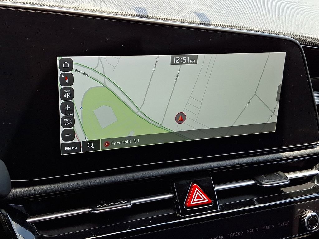 Certified 2023 Kia Niro EX FWD image 17