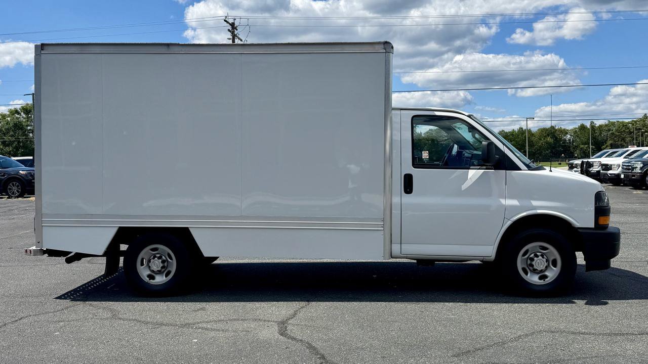 Used 2023 Chevrolet Express 3500 w/ Power Convenience Package RWD image 5