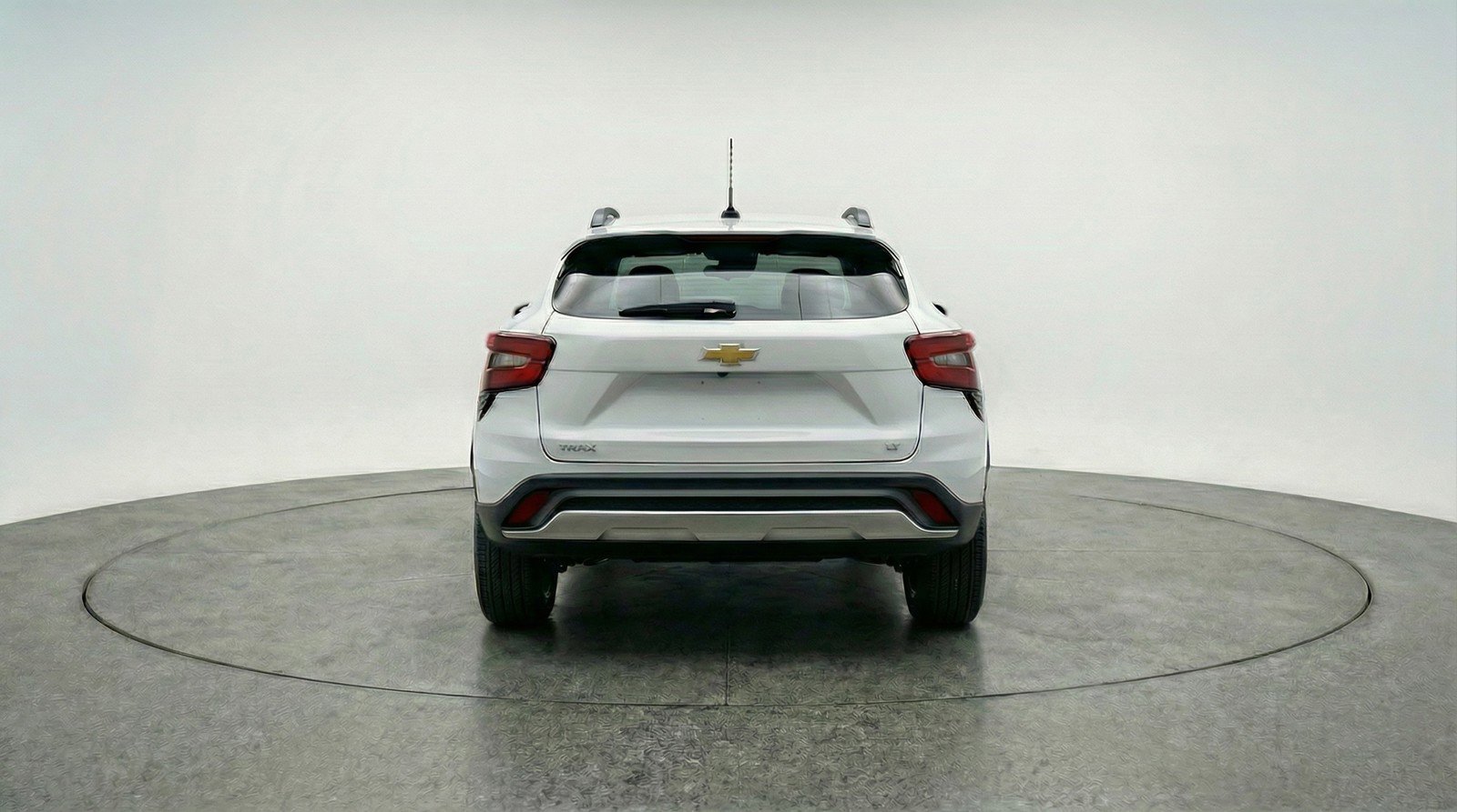 Used 2025 Chevrolet Trax LT w/ LT Convenience Package FWD image 7