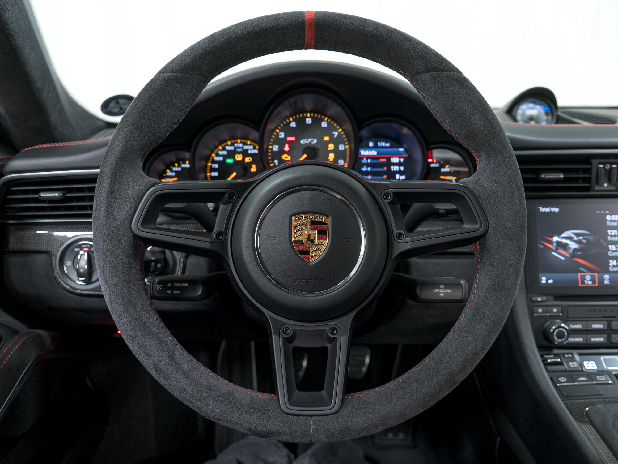 Certified 2018 Porsche 911 GT3 RWD image 26