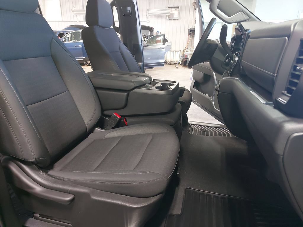 Used 2023 Chevrolet Silverado 1500 LT AWD/4WD image 10