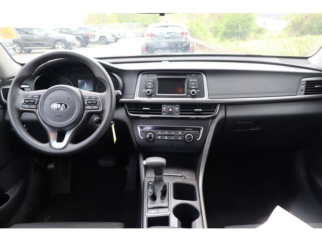 Used 2017 Kia Optima LX FWD image 9