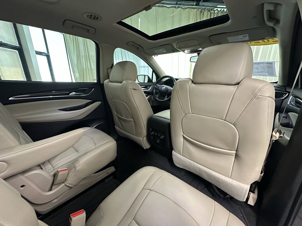 Used 2020 Buick Enclave Essence w/ Sport Touring Edition image 19