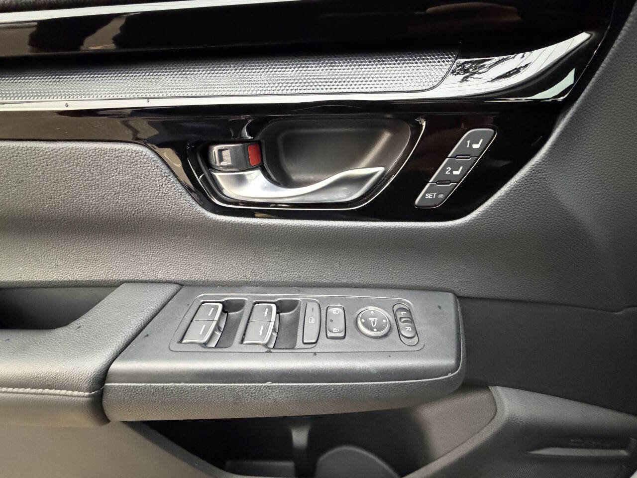 Used 2024 Honda CR-V EX-L image 20