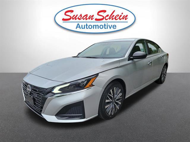 Used 2024 Nissan Altima 2.5 SV
