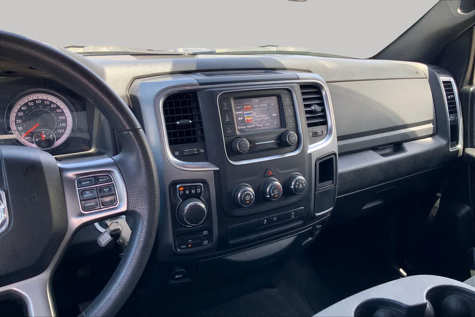 Used 2024 RAM 1500 Warlock AWD/4WD image 6