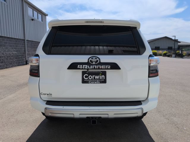 Used 2023 Toyota 4Runner TRD Off-Road Premium w/ Moonroof Package AWD/4WD image 4