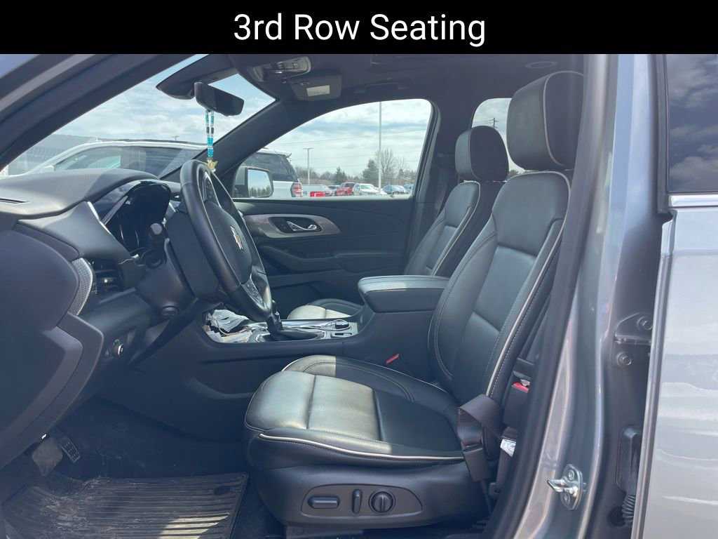 Used 2023 Chevrolet Traverse Premier image 12