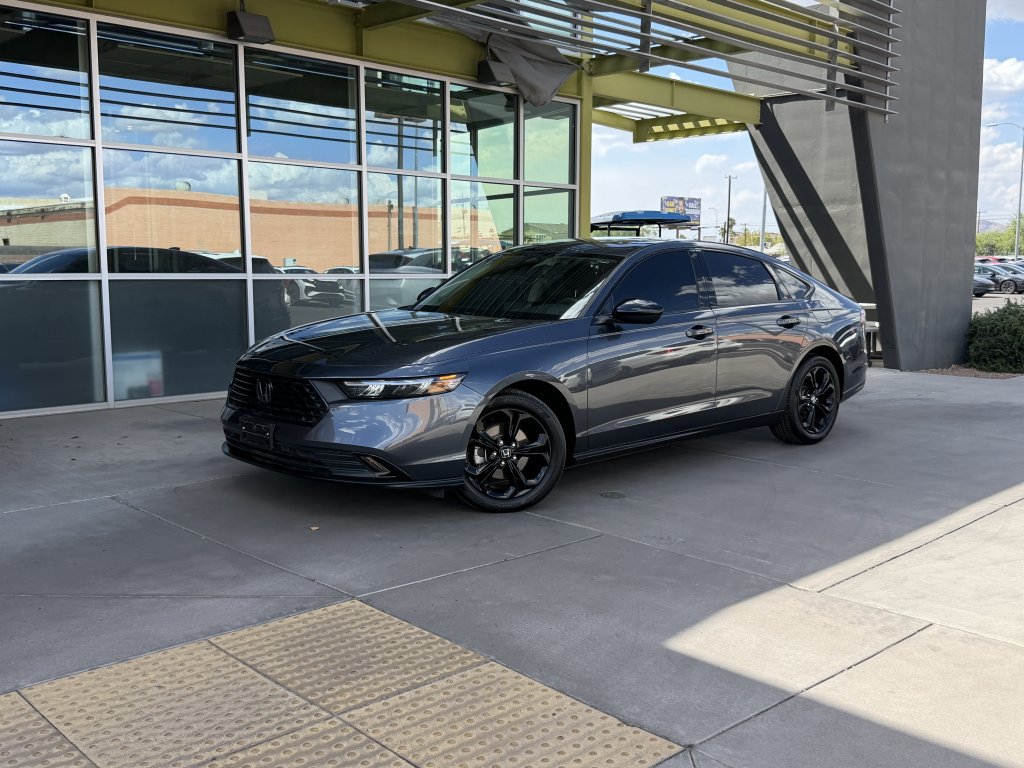 Used 2025 Honda Accord SE image 1