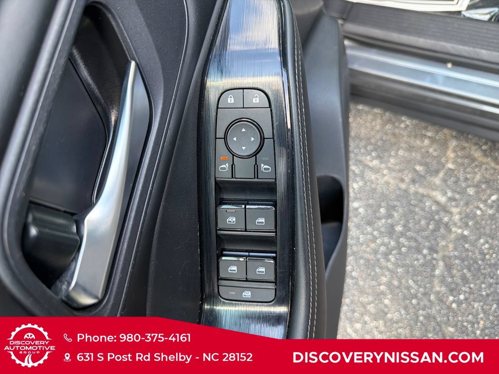 Certified 2024 Nissan Rogue SV AWD/4WD image 11