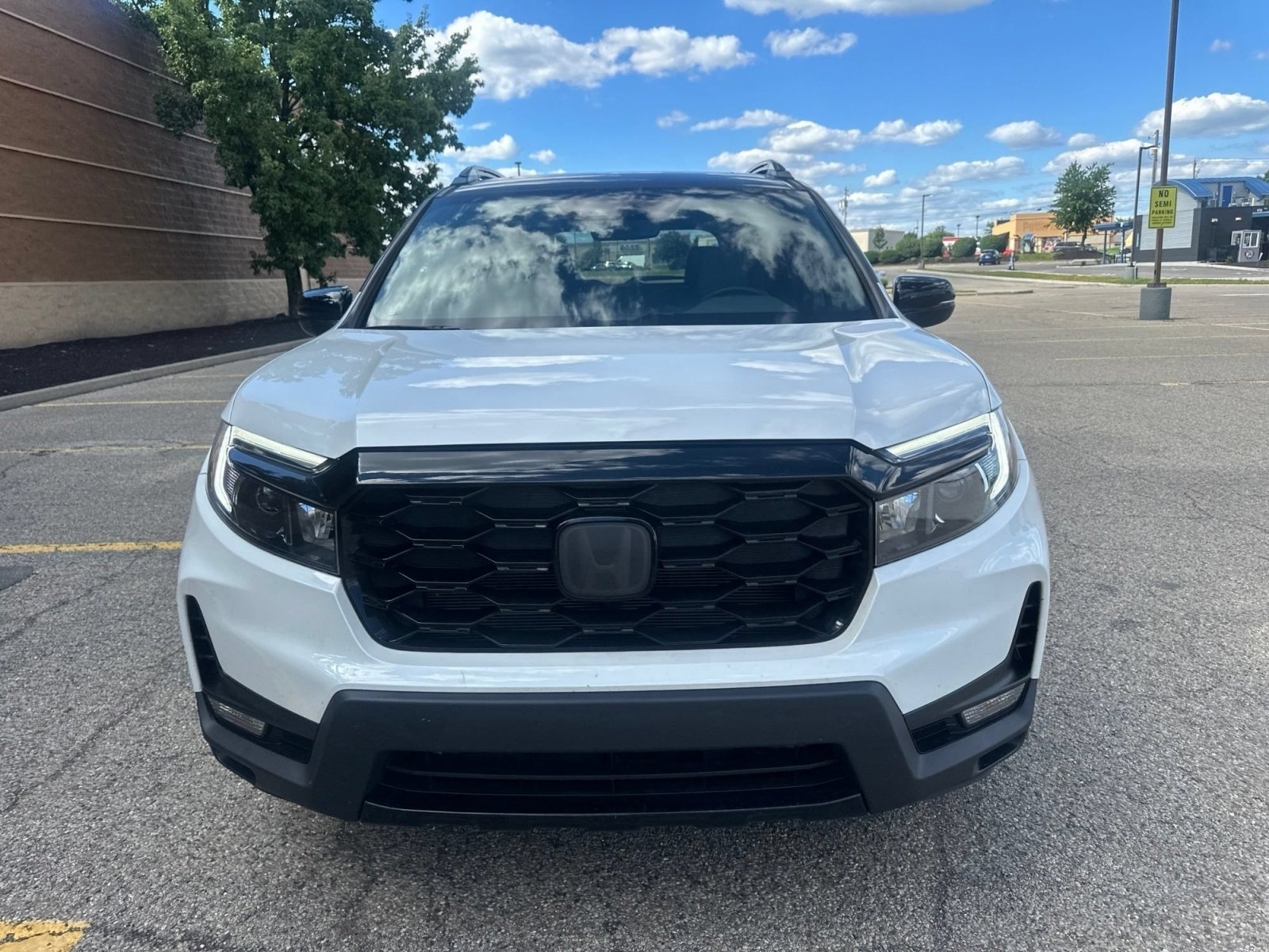 Used 2022 Honda Passport Elite image 11