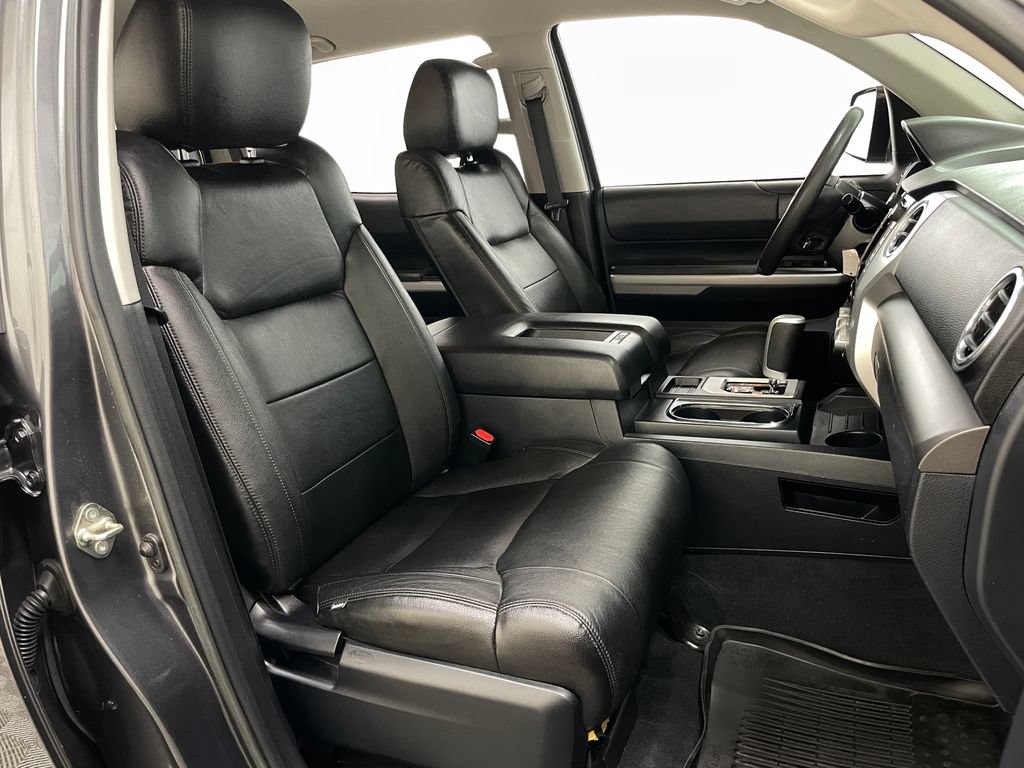 Used 2019 Toyota Tundra SR5 w/ SR5 Upgrade Package AWD/4WD image 38
